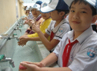 <b>Rửa tay xà phòng giúp giảm 10% số trẻ suy dinh dưỡng</b><br />Chỉ cần một việc đơn giản... Rửa tay xà phòng giúp giảm 10% số trẻ suy dinh dưỡng