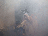 <b>Ấn Độ: Bùng phát dịch sốt xuất huyết lớn nhất 5 năm qua</b><br />23/09/2015 Theo các quan chức Ấn... Ấn Độ: Bùng phát dịch sốt xuất huyết lớn nhất 5 năm qua