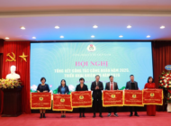 Công đoàn chủ động tham gia xây dựng, giám sát thực hiện chính sách tiền lương, phụ cấp… cho cán bộ y tế