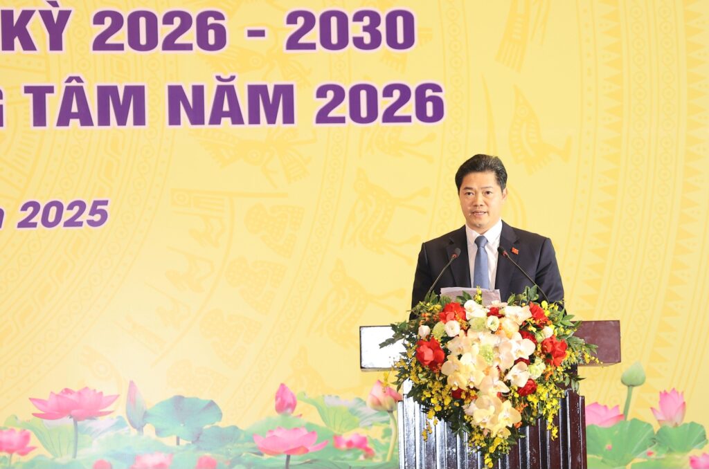 Phó Thủ tướng Lê Thành Long: Toàn ngành Y tế phấn đấu để tạo đột phá tăng cường bảo vệ, chăm sóc và nâng cao sức khỏe Nhân dân- Ảnh 5.