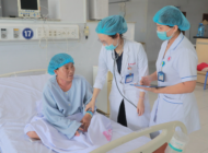 Chủ quan vì triệu chứng giống cảm cúm, người phụ nữ nguy kịch do nhiễm não mô cầu